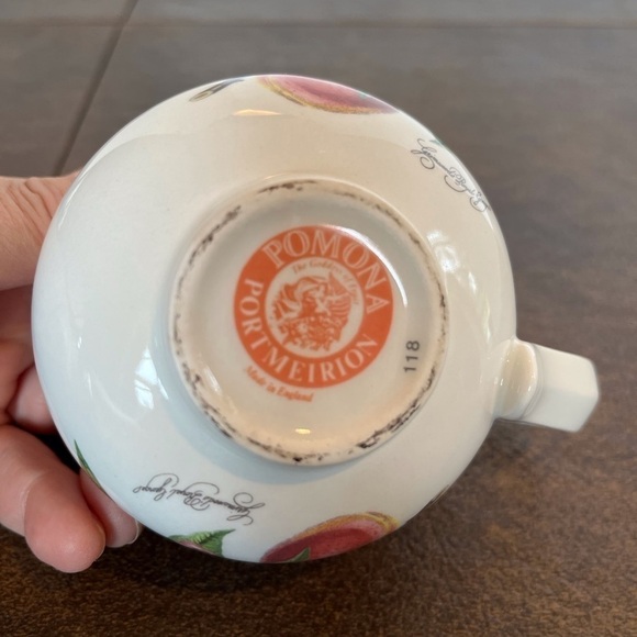 Portmeirion Pomona Footed Romantic Breakfast Cup - Picture 6 of 6